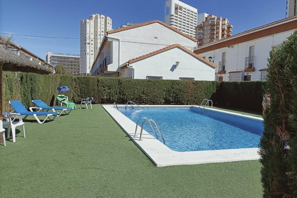 2 Bedroom Townhouse In Beautiful Gated Complex Μπένιντορμ Εξωτερικό φωτογραφία